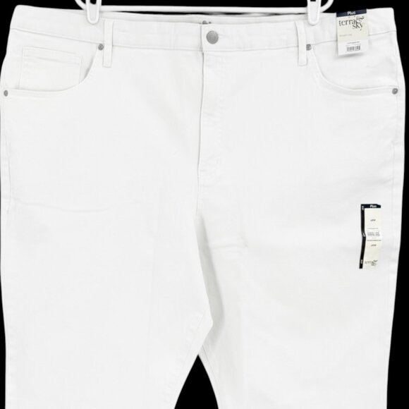 NWT Terra & Sky Women's Straight High Rise Stretch White Denim Jeans Plus Sz 28W - Picture 3 of 9